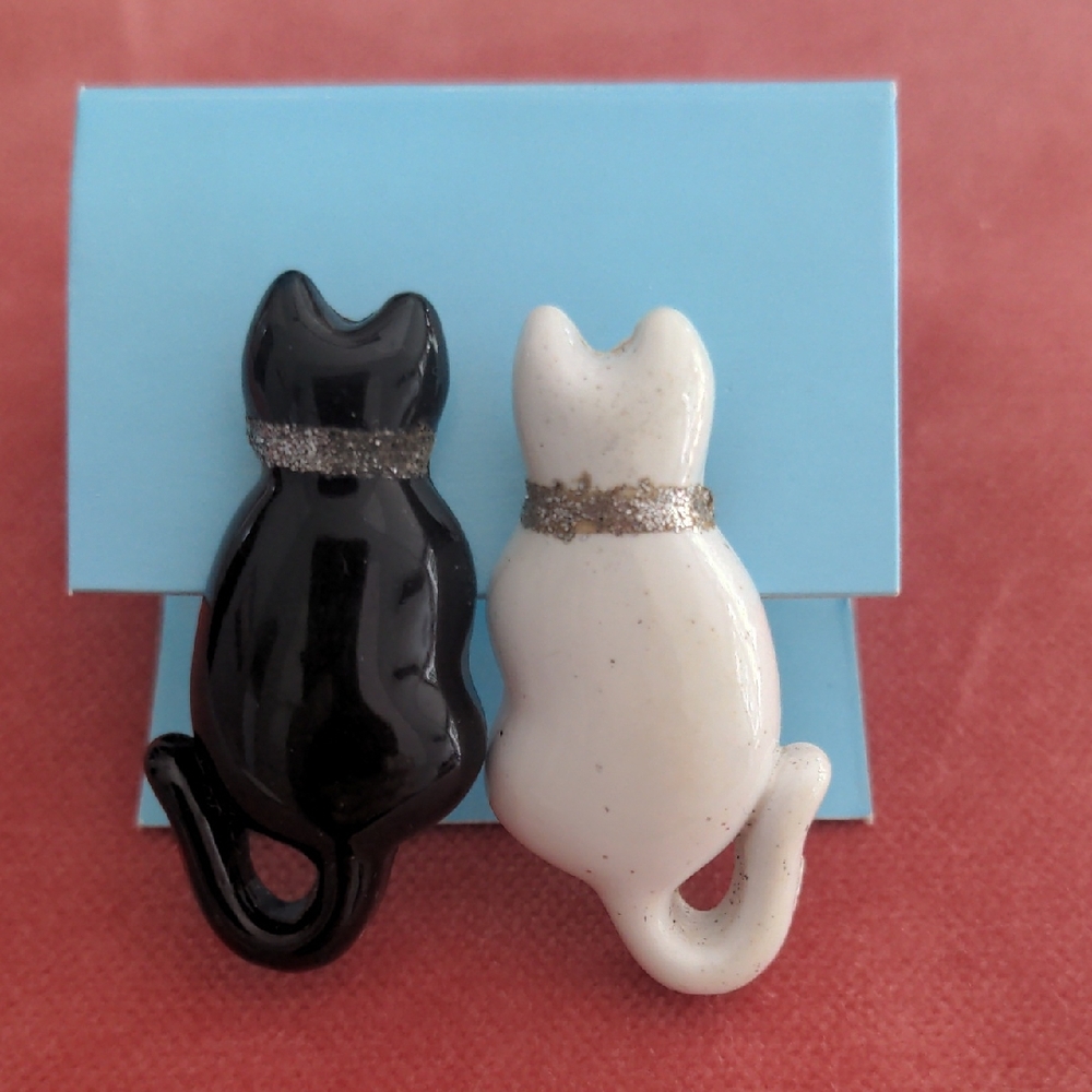 80s Black and White Cat Earrings